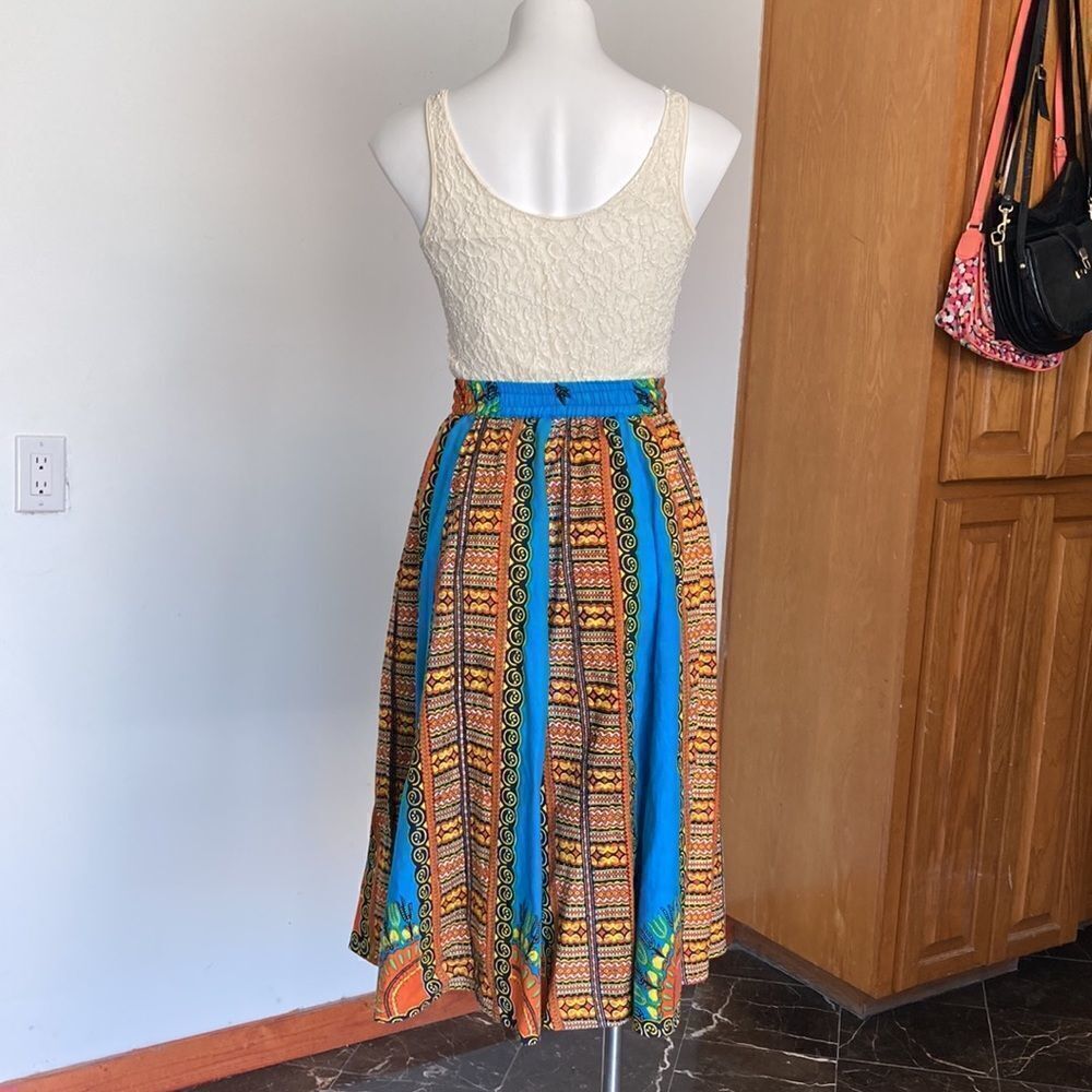 Circular skirt - Picture 8 of 10